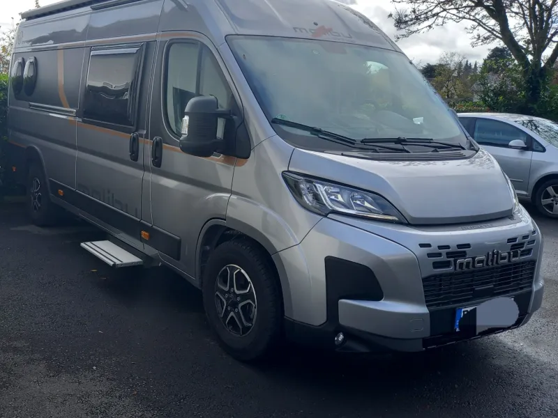 Malibu Van Charming coupe 640 LE