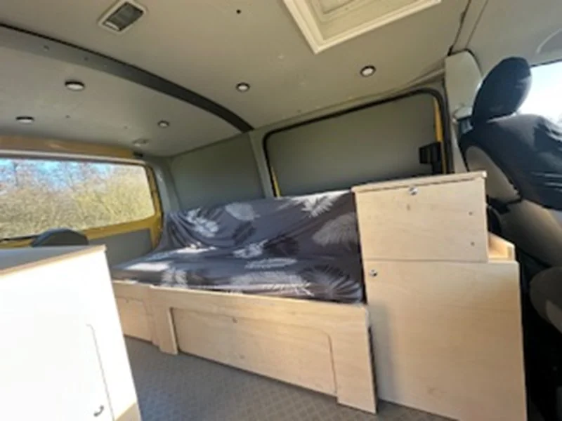 Volkswagen VW T5 Transporter - Bild 3