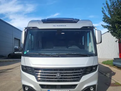 Adria Supersonic 780SL Photo 3